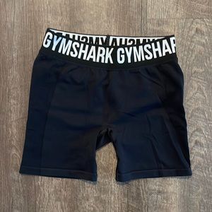 GYMSHARK FLEX SHORTS. size: SMALL